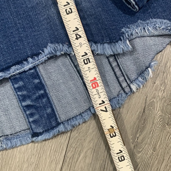 Hudson Fray Hem Sherpa Collar Medium Wash Stretch Denim Jacket Girls size M - Picture 10 of 10